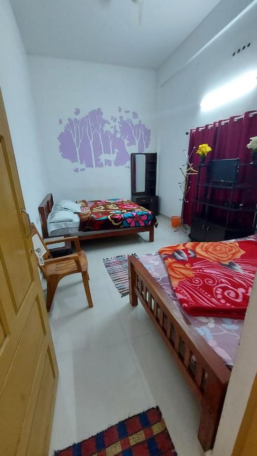 Greenpepperhomestay Munnar Anaviratty Bagian luar foto