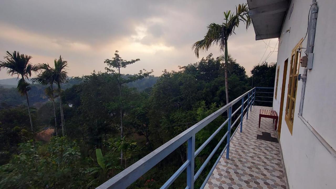 Greenpepperhomestay Munnar Anaviratty Bagian luar foto