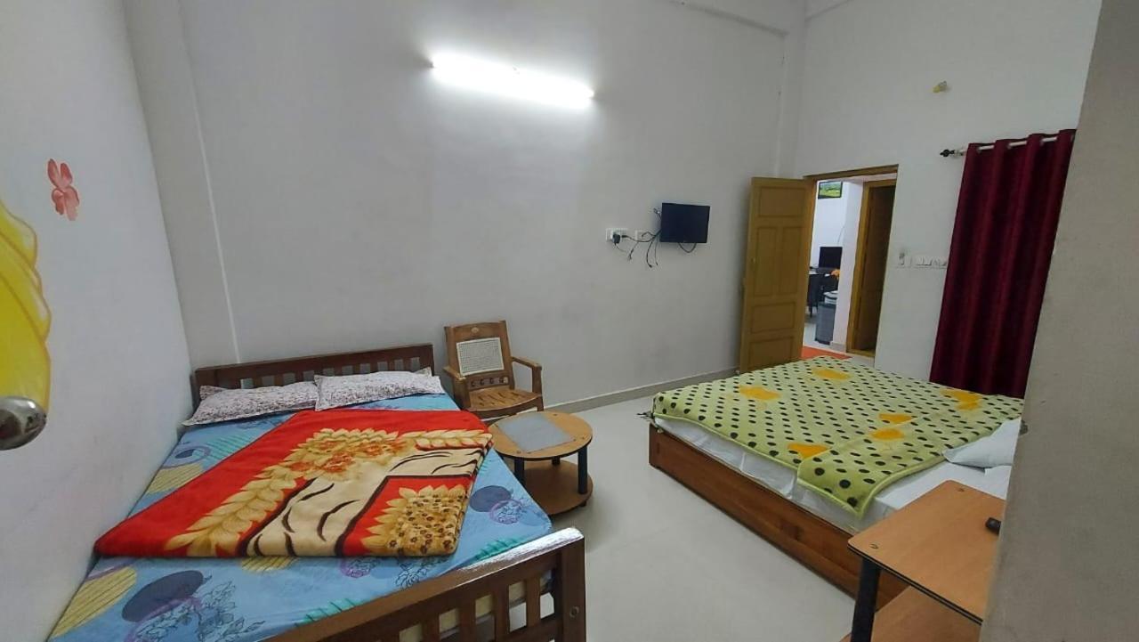 Greenpepperhomestay Munnar Anaviratty Bagian luar foto