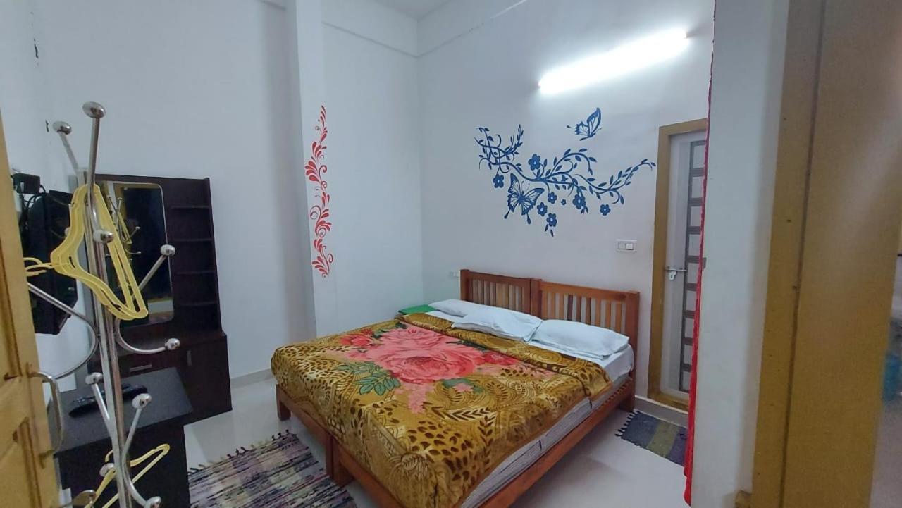 Greenpepperhomestay Munnar Anaviratty Bagian luar foto