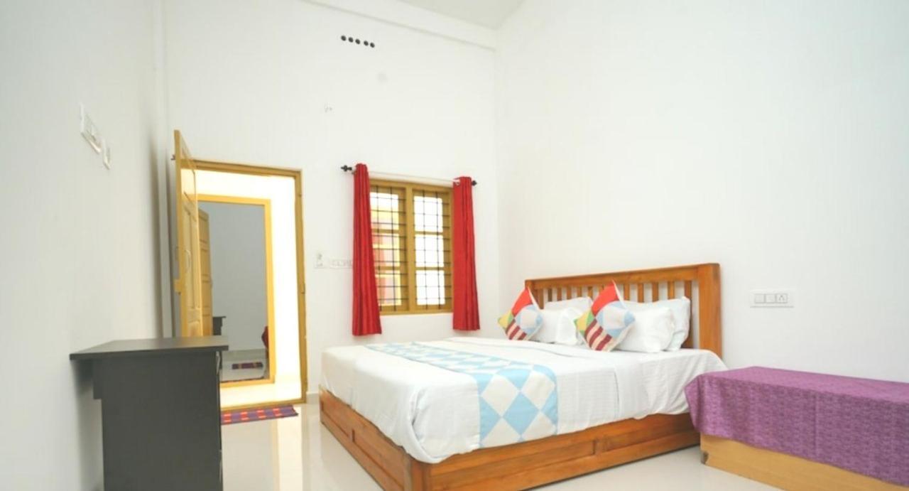 Greenpepperhomestay Munnar Anaviratty Bagian luar foto