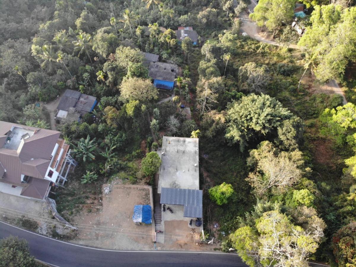 Greenpepperhomestay Munnar Anaviratty Bagian luar foto